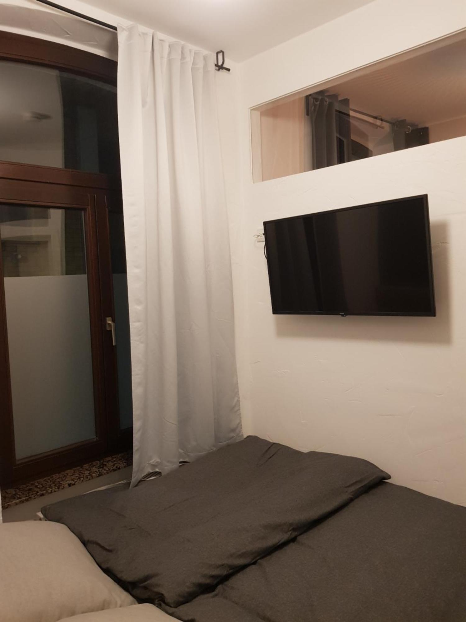 Deutzer Freiheit Apartamento Colónia Exterior foto